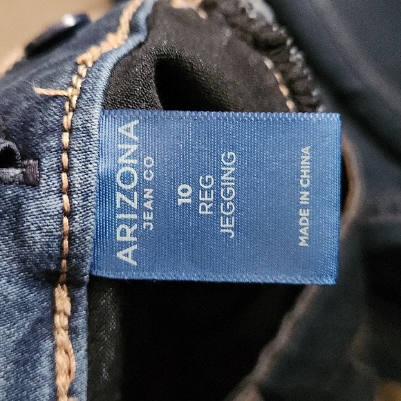 2 pairs Girls sz. 10 Jeggings - Picture 3 of 3